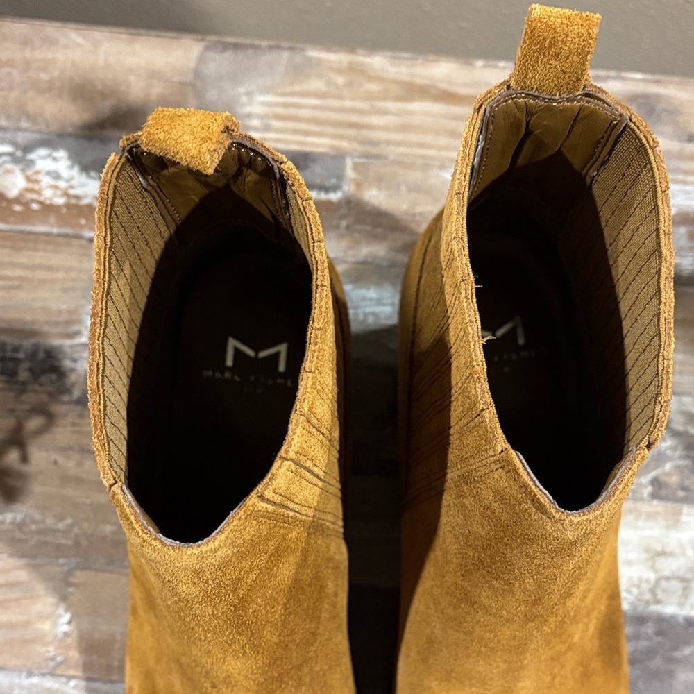 Like New! Marc Fisher Tan Suede Yarita Ankle Booties SZ 6.5 - Picture 2 of 11